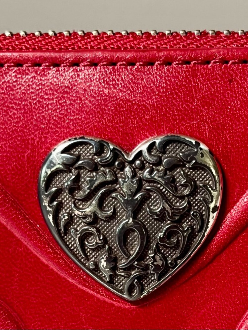 Brighton Córdoba Embossed Leather Organizer Wallet Crossbody - Picture 4 of 16